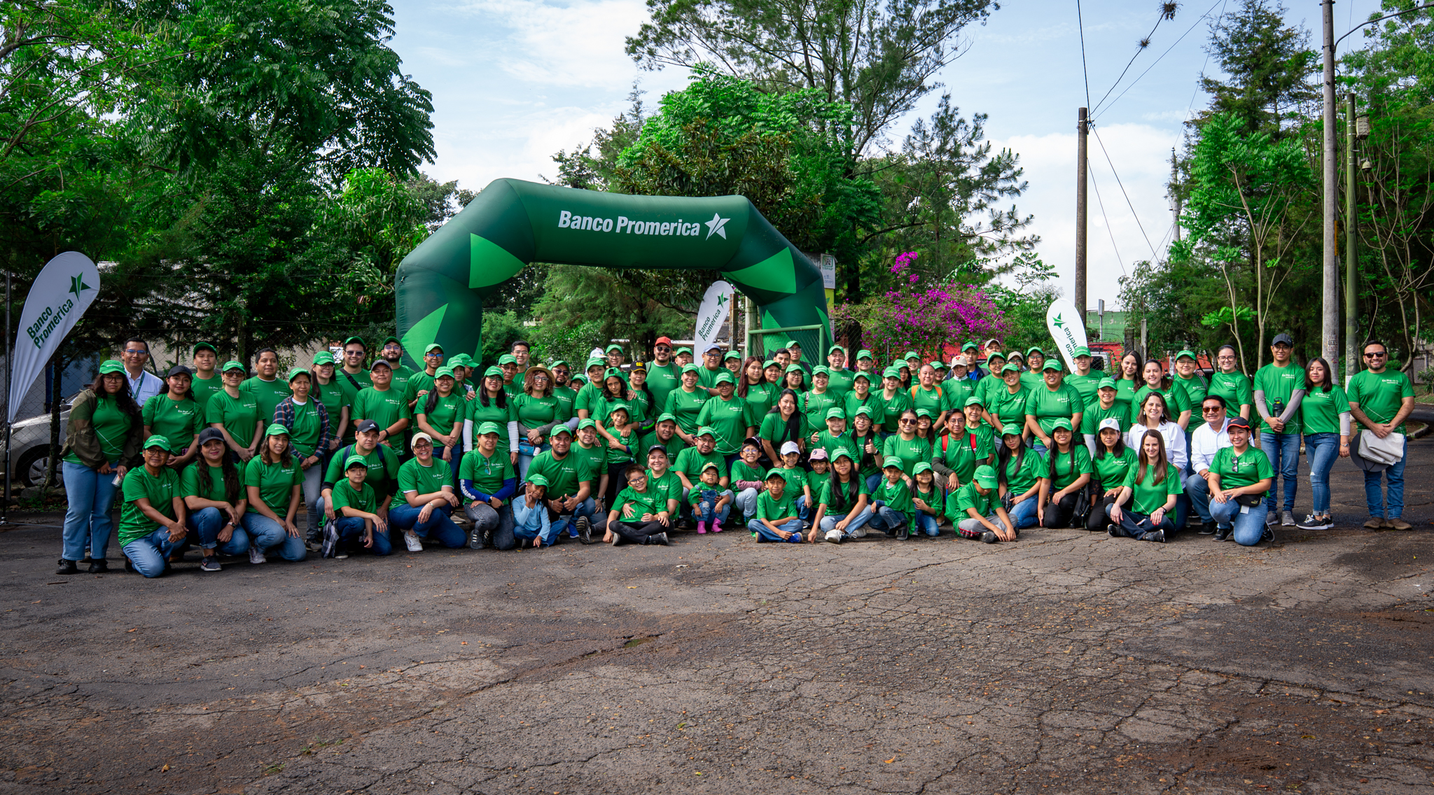 Voluntariado Promericano fortalece la recuperación de áreas verdes en Guatemala